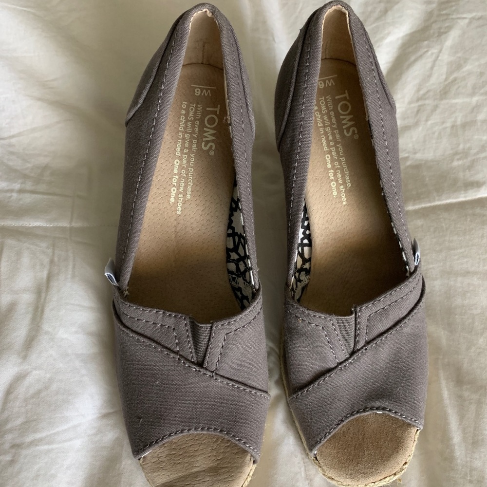 Gray Toms Wedge Shoes